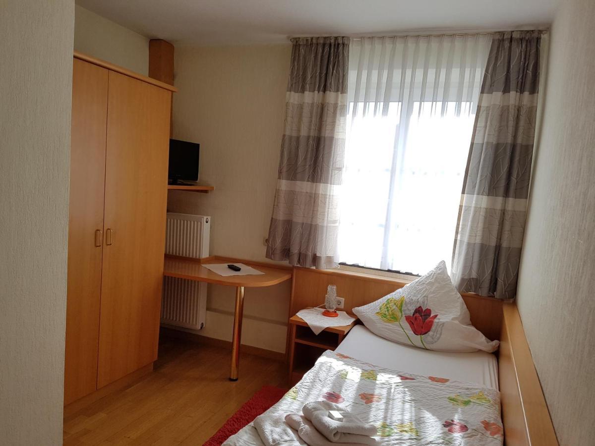 Hotel Pension Haus Pooth 베젤 외부 사진